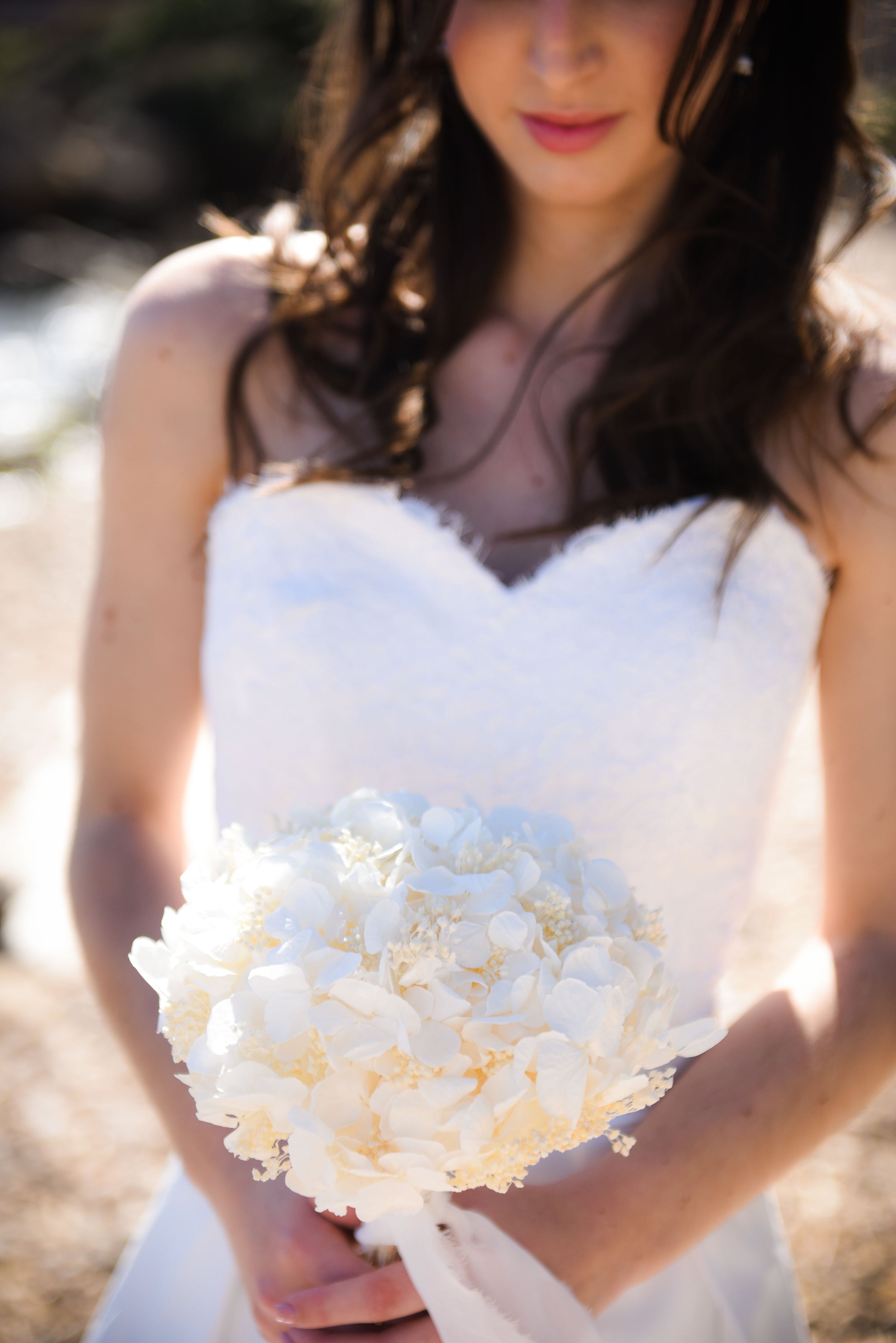 Eve - Éternelle Pureté : Bouquet de Mariée et boutonnière en Hortensia blanc