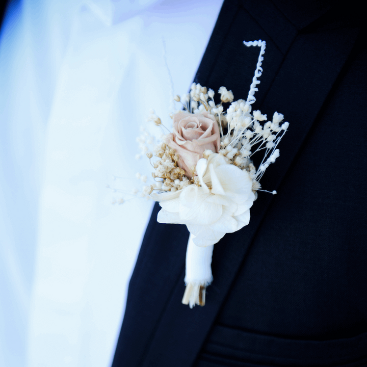 Boutonnière Romane