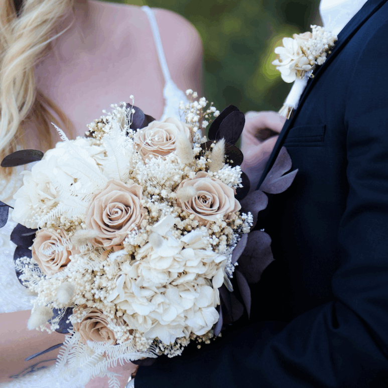 Boutonnière Romane