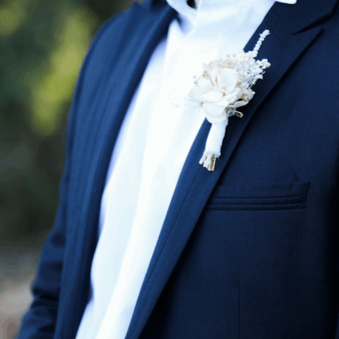 Boutonnière Romane